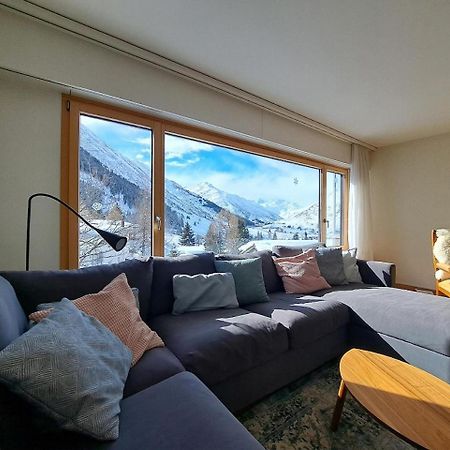 Top Modernes Apartment Im Herzen Von Andermatt Balkon & Bergblick Εξωτερικό φωτογραφία