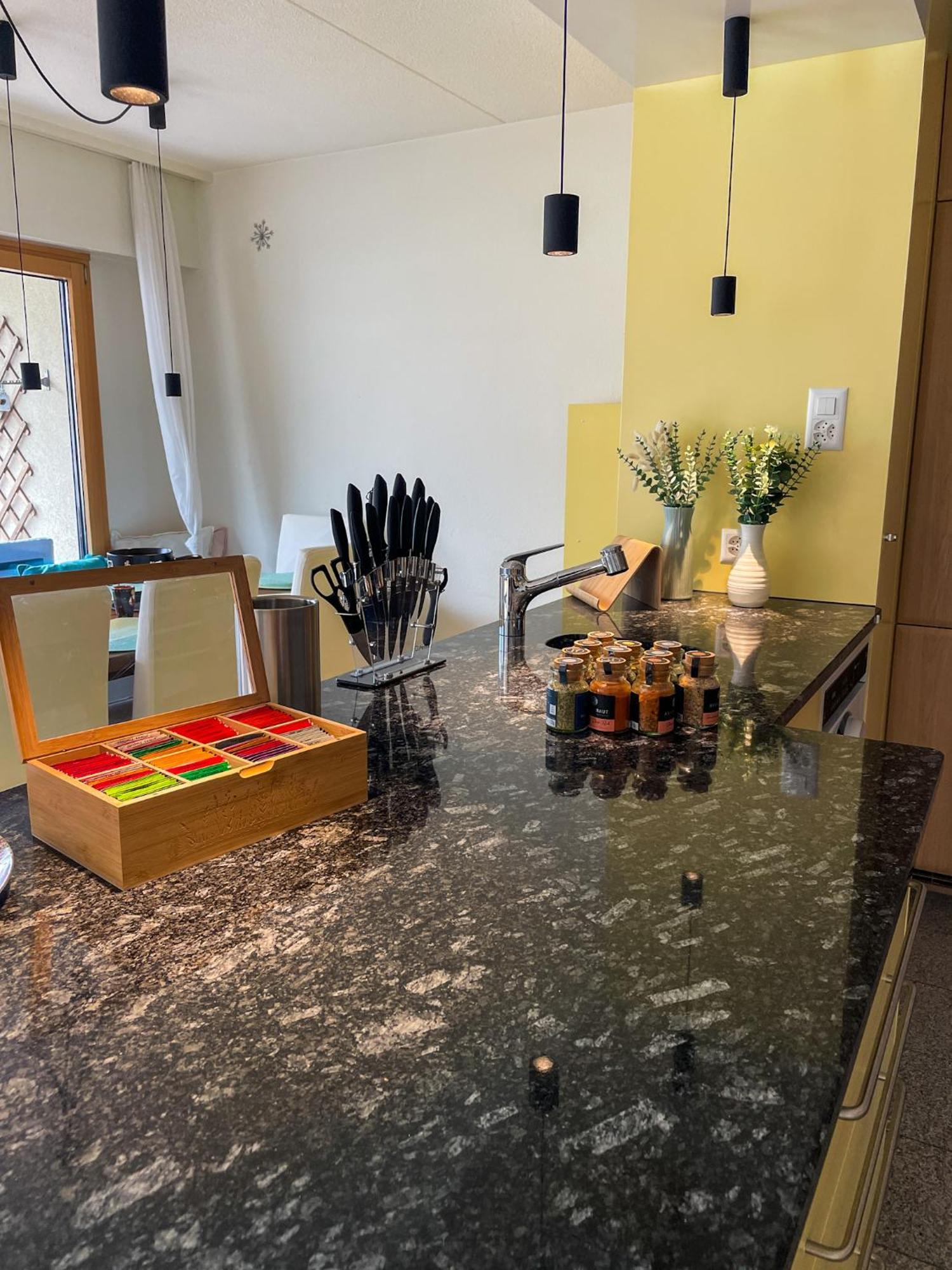 Top Modernes Apartment Im Herzen Von Andermatt Balkon & Bergblick Εξωτερικό φωτογραφία